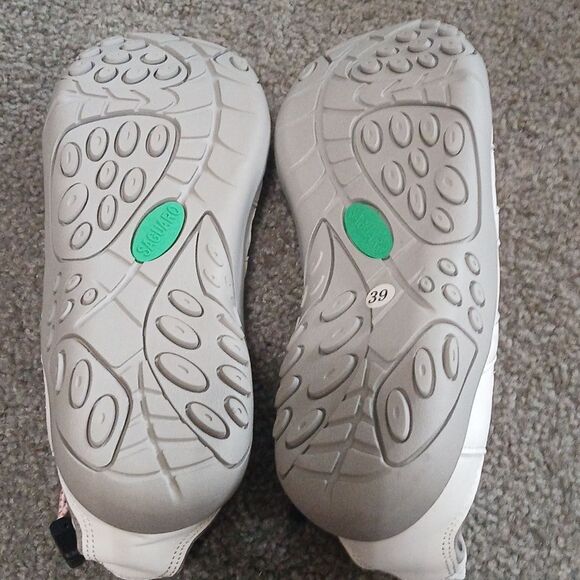 SAGUARO Women's White Hiking Trail Water Sport Sandals Shoes Sz 39  NWOT - Picture 7 of 8